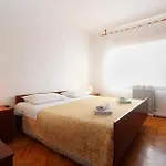 Ferienwohnung Fuer 7 Personen Ca 85 Qm In Pula, Istrien Istrische Riviera